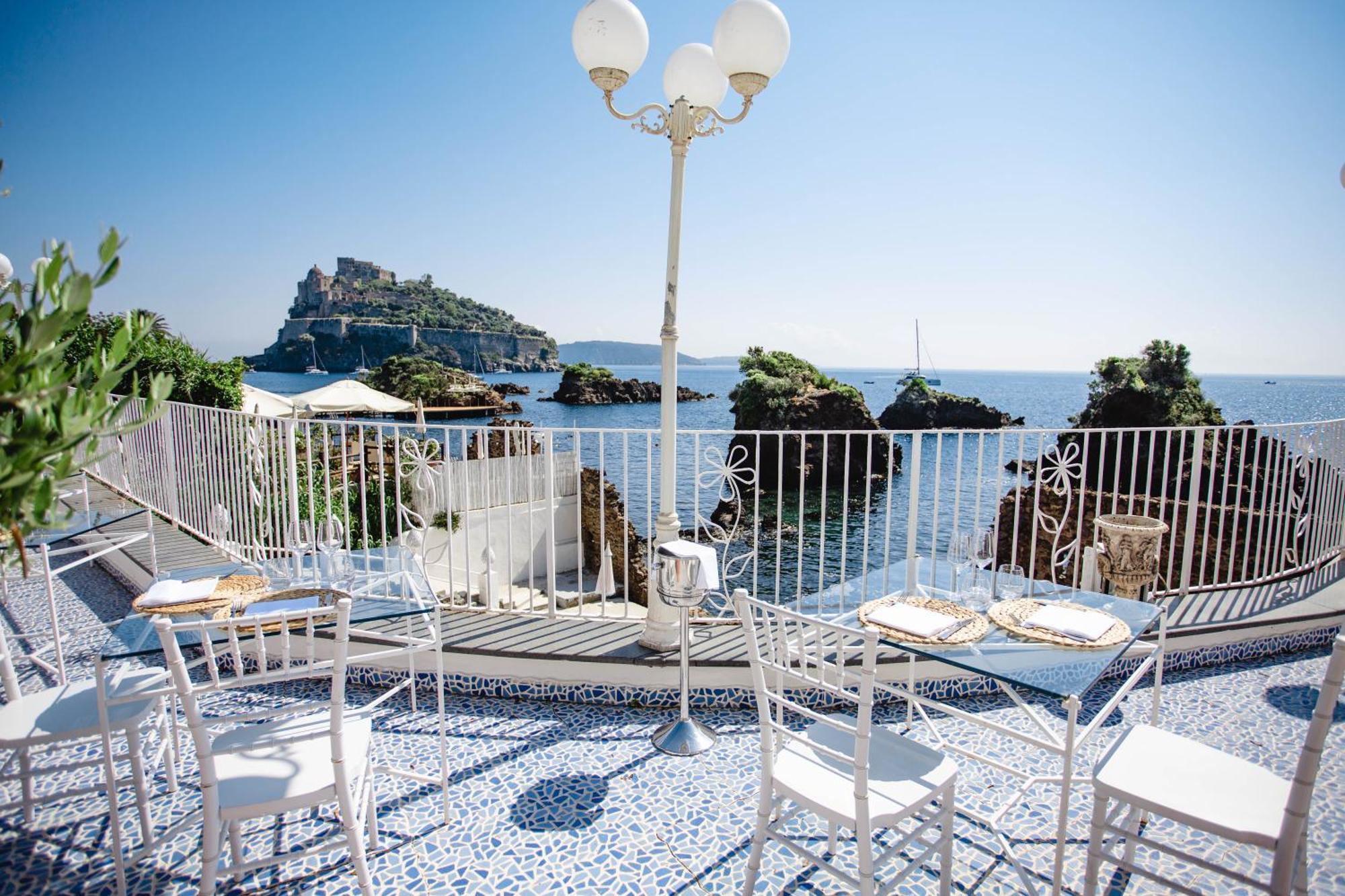 Strand Hotel Delfini Искья Экстерьер фото